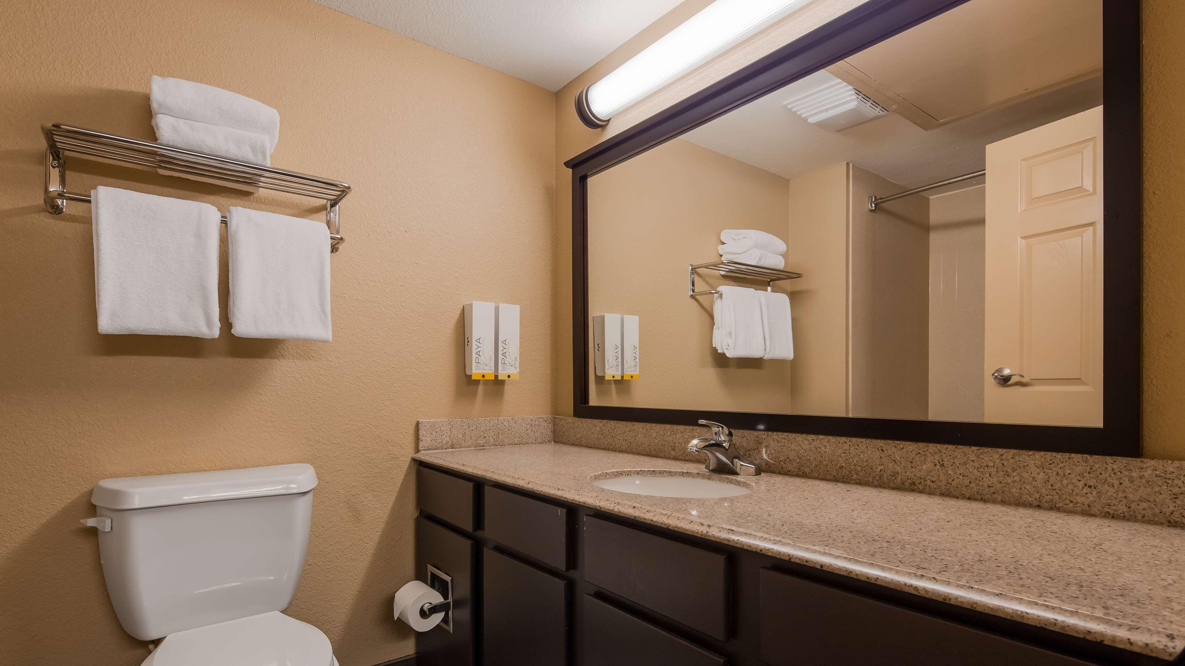 Best Western Of Alexandria Inn & Suites & Conference Center Exterior foto
